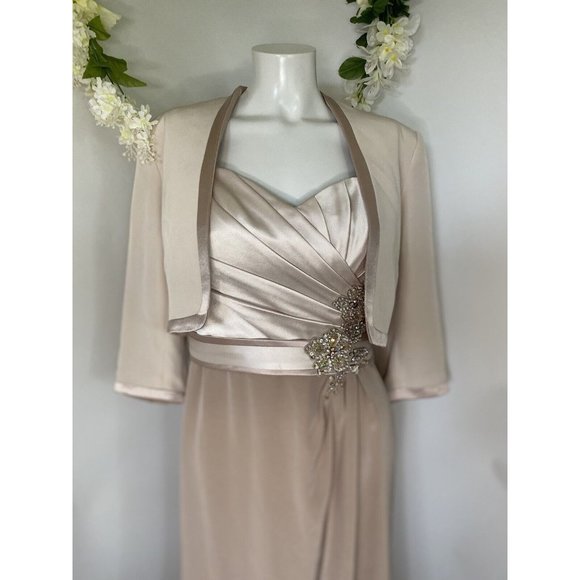 Montage Mon Cheri Size 6 Fits 2 Champagne Gown Embellished Beaded Dress 2 Piece - Picture 8 of 16